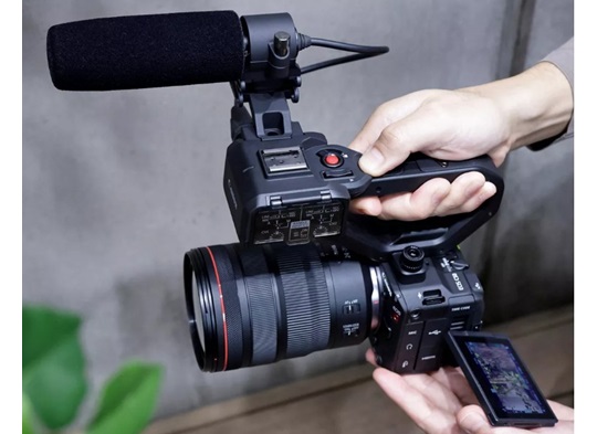 EOS C50