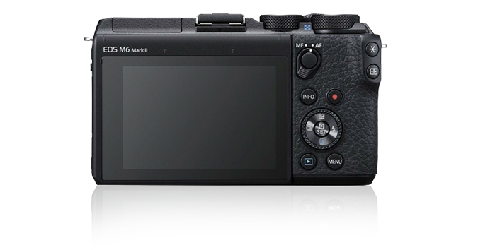 La EOS M6 Mark II destaca controles —botones